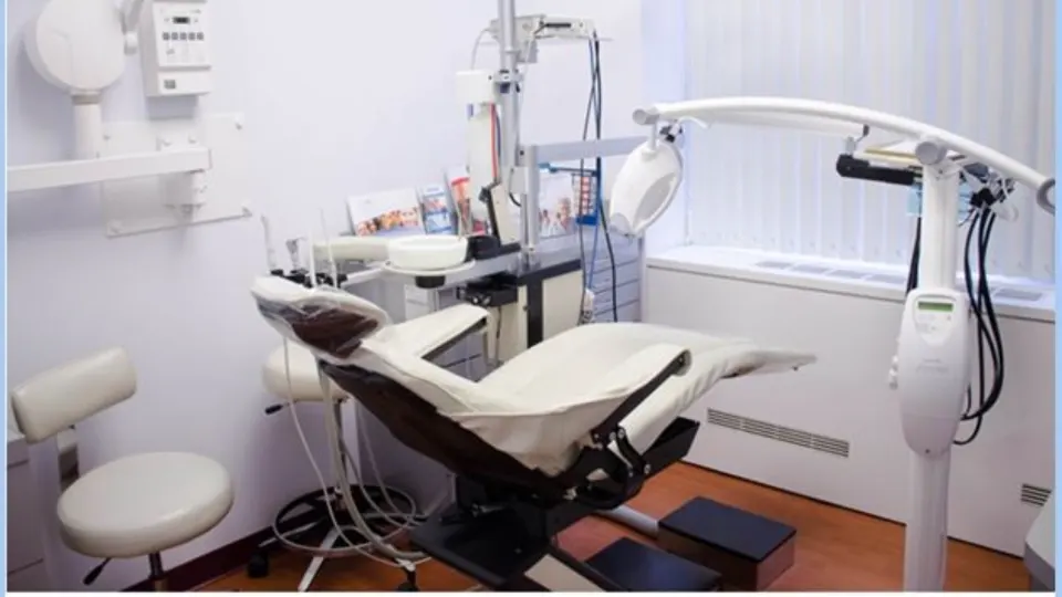 212 Smiling Cosmetic Dentistry - Dental implants periodontist in New York, New York