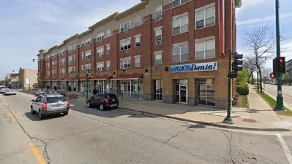 Advanced Dental - Dentist in Milwaukee, WI