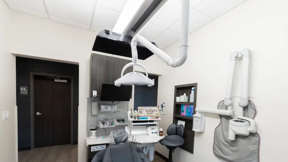 Altoona Smiles PC - Dentist in Des Moines, IA