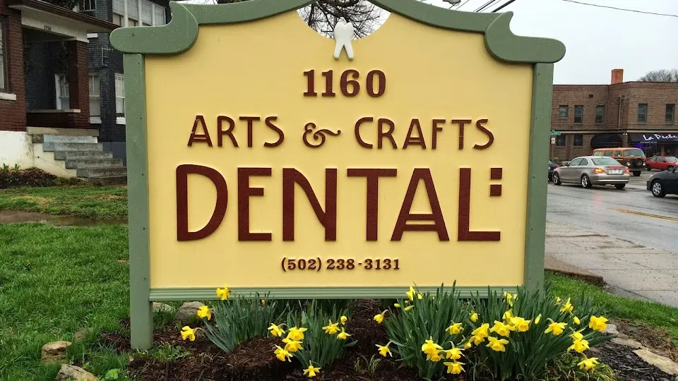 ARTS & CRAFTS DENTAL - Dentist in Louisville, KY