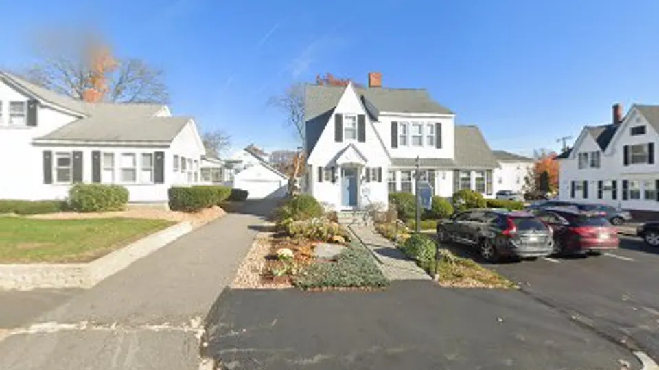 Bay Street Family Dental - Dental clinic in Manchester, New Hampshire