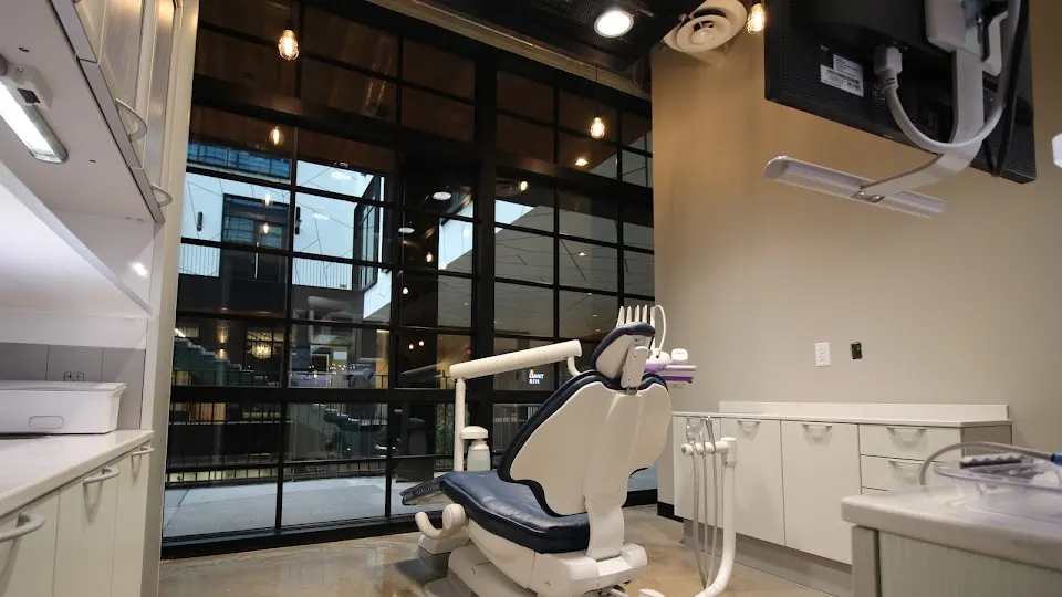 Bayou City Smiles - Cosmetic dentist in Houston, TX