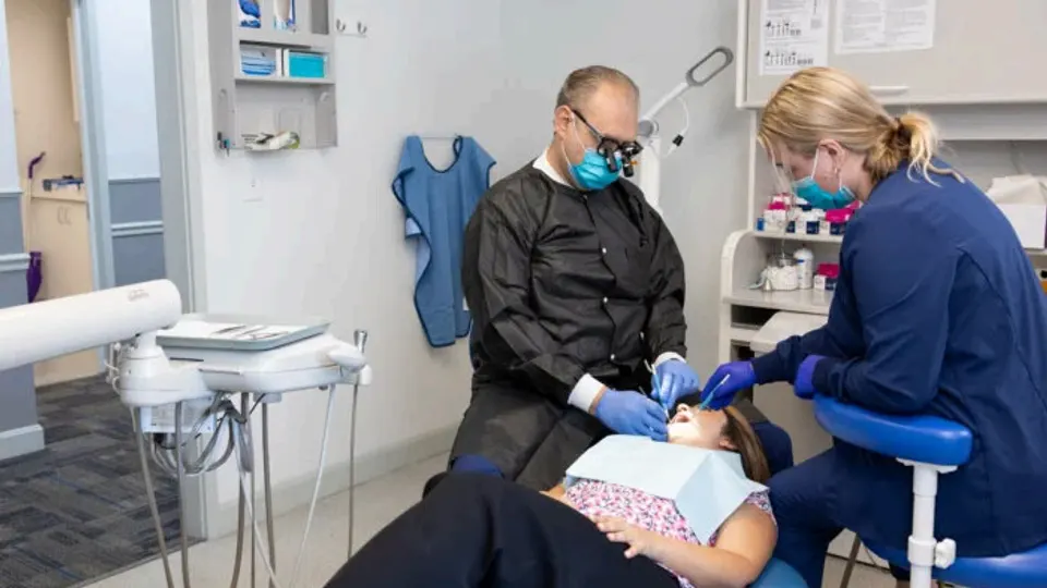 Bedford Commons Dental - Dentist in Manchester, NH