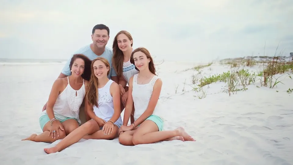 Benoit Family & Cosmetic Dentistry: Dr. Brian Benoit - Dentist in Houma, Louisiana