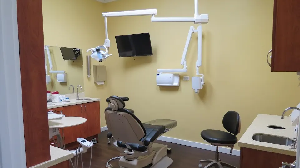 Bridgeport Family Dental Center - Dentist in Chicago, IL