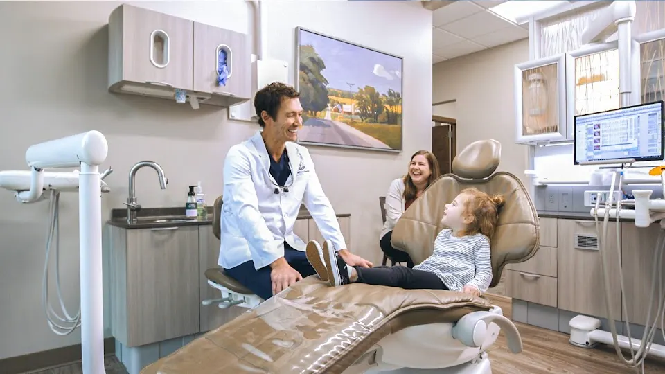 Bullis Pond Dental - Dr. Curt Travis, Dr. George Metropulos, Dr. Nathan Fleming, & Dr. Danielle Grosdidier - Dental clinic in Eau Claire, Wisconsin