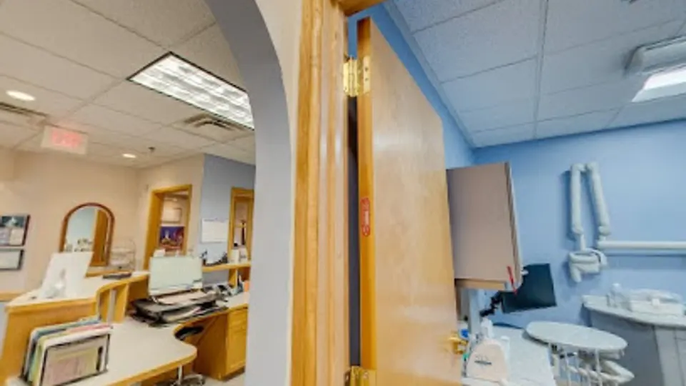 Champlain Smile Solutions - Dentist in South Burlington, Vermont