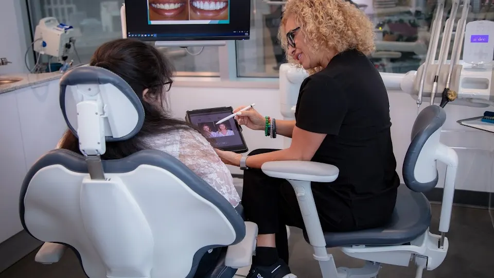 Cosmetic Dentists of Houston - Dentist in Houston, Texas
