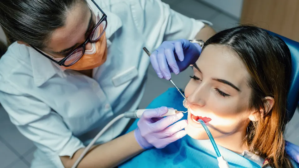 Cosmetic & Implant Dentistry Kansas City - Dentist in Kansas City, MO
