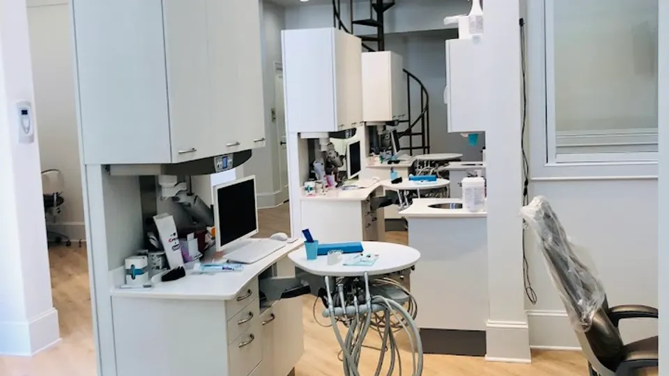 Crown Dental Spa - Dentist in New Orleans, LA