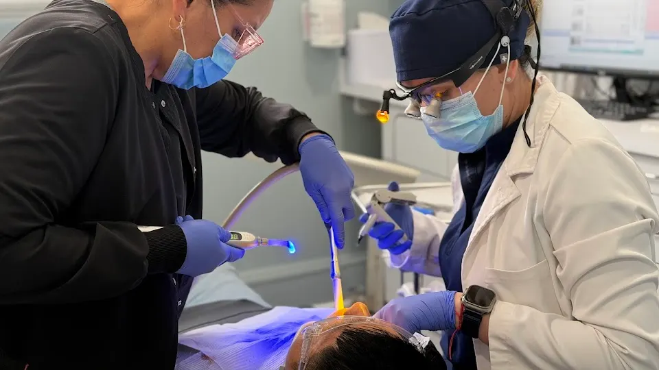 Dayli Family Dental - Dental clinic in Harrison, New Jersey