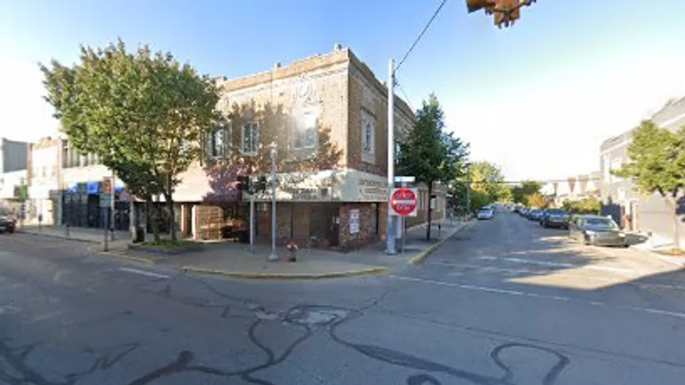 Deluxe Dental Hamtramck - Dentist in Detroit, MI