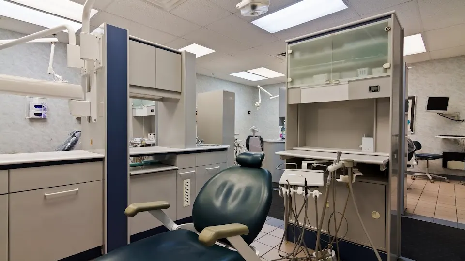Dental Solutions Market Street - Dentist in Philadelphia, Pennsylvania