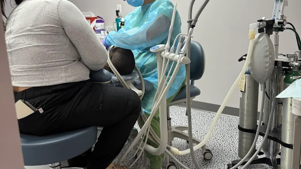 Divine Family Dental - Dentist in Milwaukee, WI