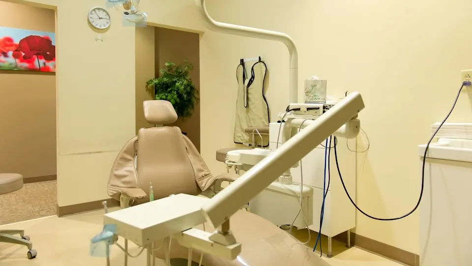 Dr. Dental - Dentist in Bridgeport, CT