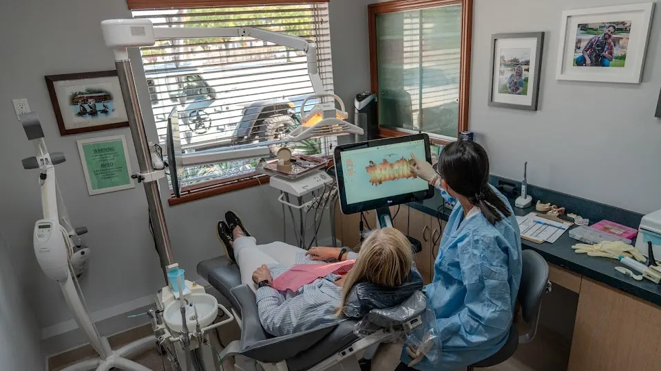 Dr. Jose Gurevich - Smiles & Sonrisas Family Dentistry - Dentist in Miami, FL