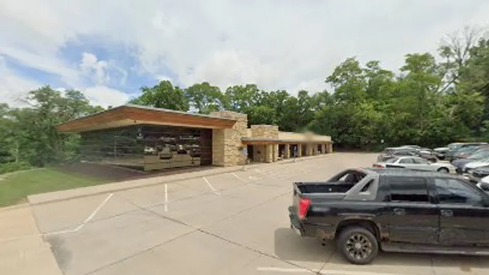 Dr. Kimberly Pingel - Oral surgeon in Dubuque, Iowa