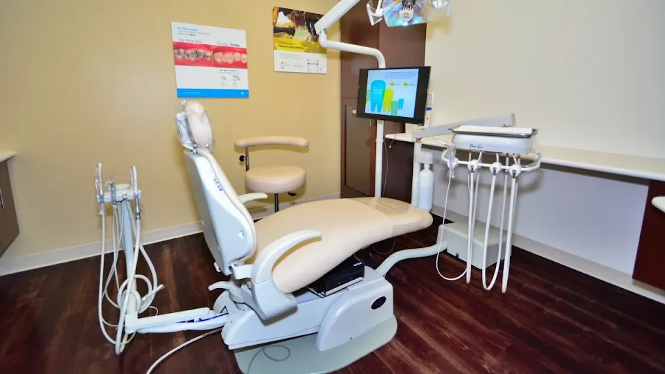 Fontainebleau Dentistry - Dentist in Miami, FL