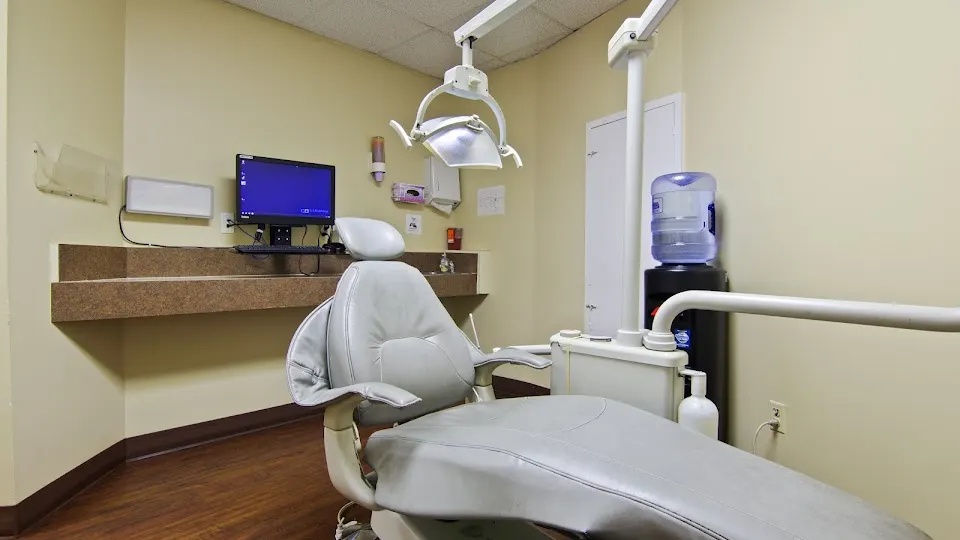 Gentle Dental at Gratiot Avenue - Dentist in Detroit, MI