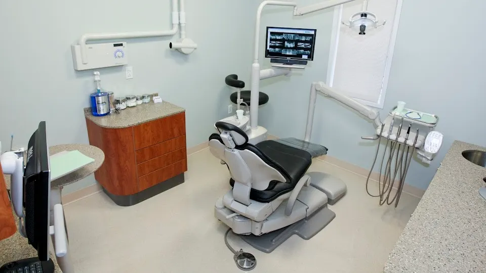 Hamilton Dentistry - Dentist in Salem, MA