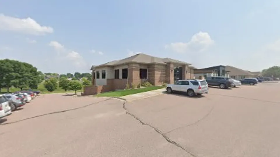 Holly Van Hofwegen - Dentist in Sioux Falls, South Dakota