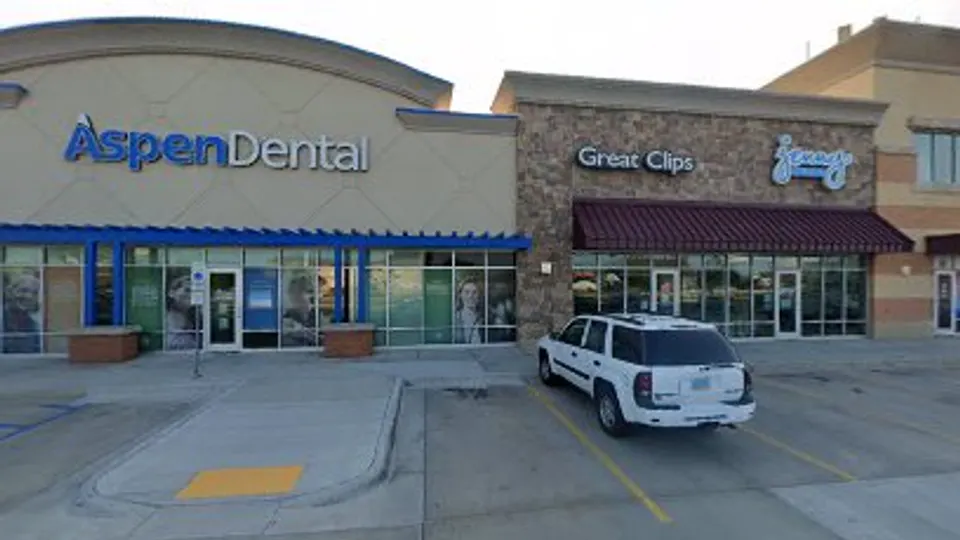 Ilham Abdalla - Dentist in Fargo, North Dakota