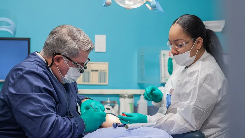 KC Dental a part of Kansas Youth Dental - Dental clinic in Kansas City, MO
