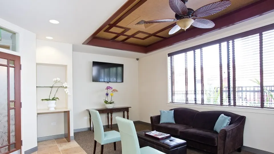Manoa Dental - Dentist in Honolulu, HI