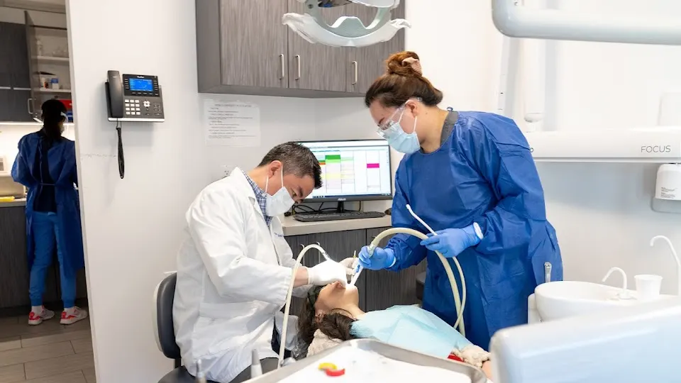 Midtown Dental Group Upper East Side - Dentist in New York, New York
