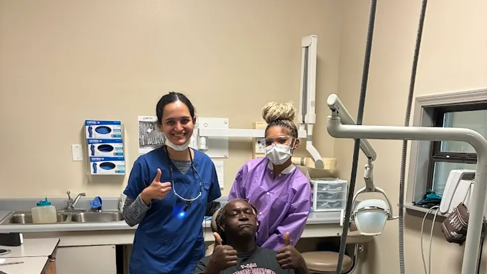 Monarch Dental & Orthodontics - Little Rock, AR (Shackleford, RD) - Dentist in Little Rock, Arkansas
