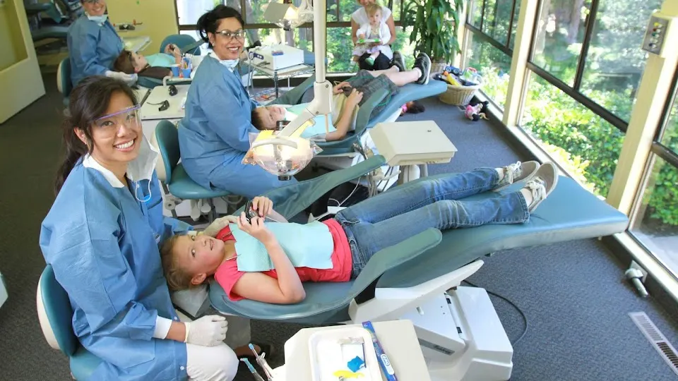 Monterey Pediatric Dentistry: J. Mark Bayless DMD and Jack Bayless, MS, DDS - Pediatric dentist in Monterey, CA