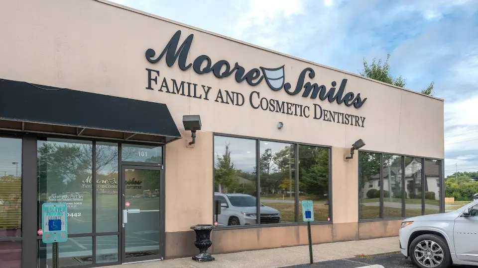 Moore Smiles Family & Cosmetic Dentistry - Dentist in Louisville, KY