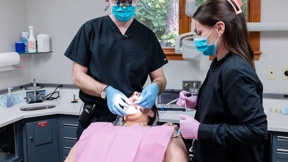 Nashville Cosmetic and Implant Dentistry - Dentist in Nashville, Tennessee