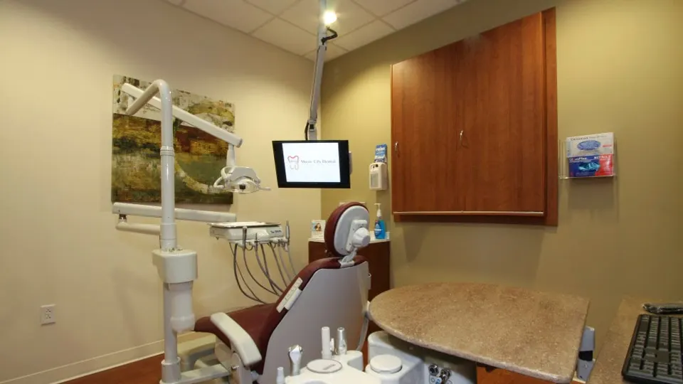 Nashville Dentist Dr. Terry L. Spurlin, DDS - Dentist in Nashville, TN