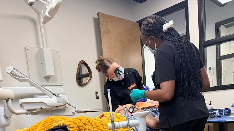 Perl Smile Co. - Dentist in Atlanta, Georgia