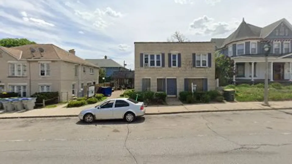 Peterson Neil E DDS - Dentist in Milwaukee, Wisconsin