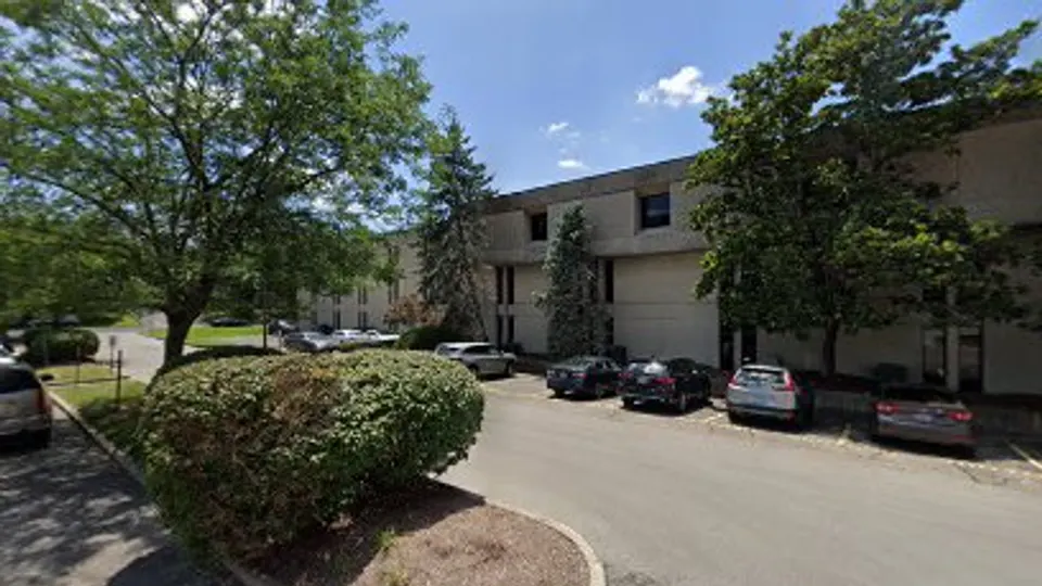 Rakutt John P DMD - Dentist in Louisville, Kentucky
