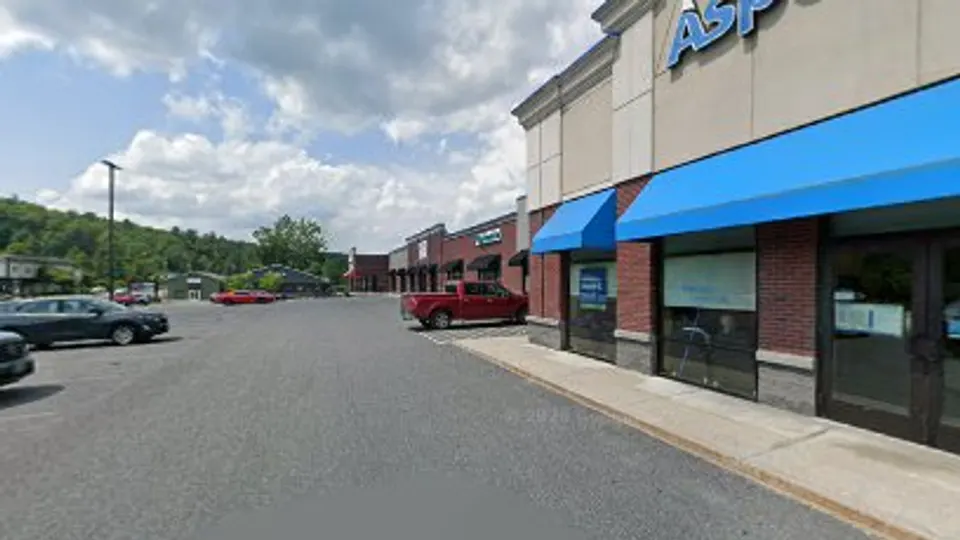 Shivani Arora - Dentist in Montpelier, VT