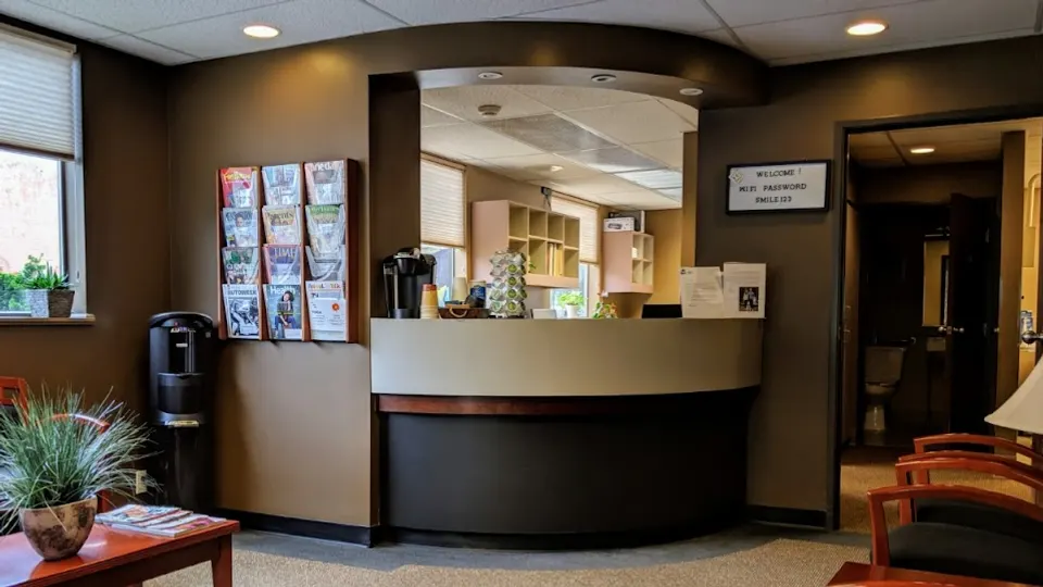 Smiles on Belmont - Dentist in Portland, Oregon