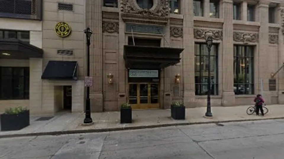 Smiles On Broadway - Dentist in Milwaukee, Wisconsin
