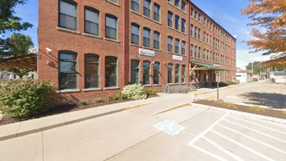 Souto William T DDS - Dentist in Dubuque, Iowa