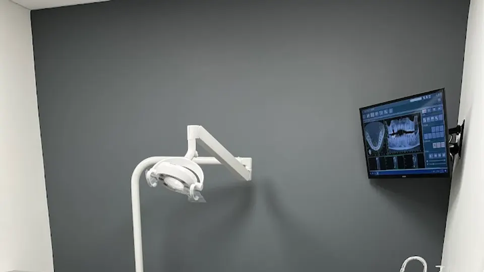 Ultimate Dental Care - Dentist in West Milwaukee, Wisconsin