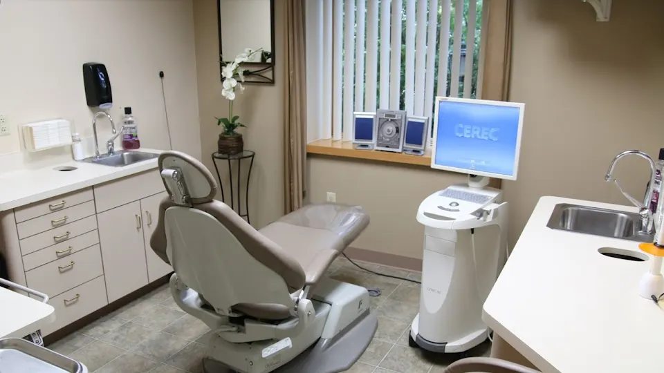 Wisconsin Smiles - Dentist in West Allis, Wisconsin